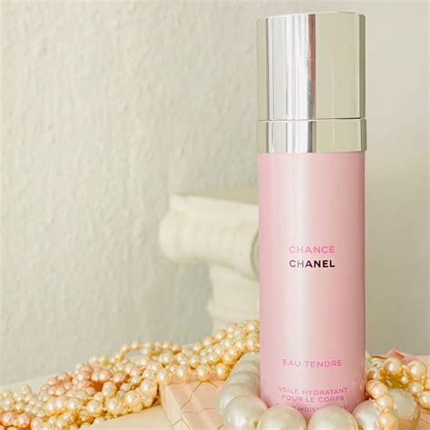 Chanel eau tendre moisture mist